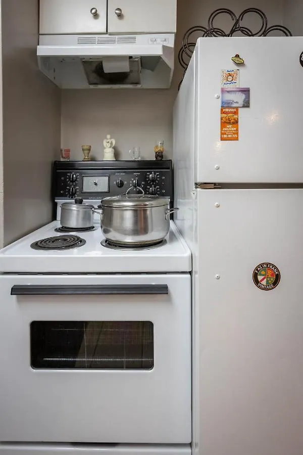Cute 2-Bedroom Caverna Toronto 0*,