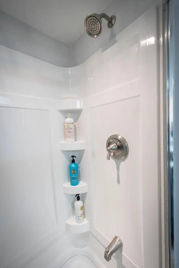 Cute 2-Bedroom Caverna Toronto