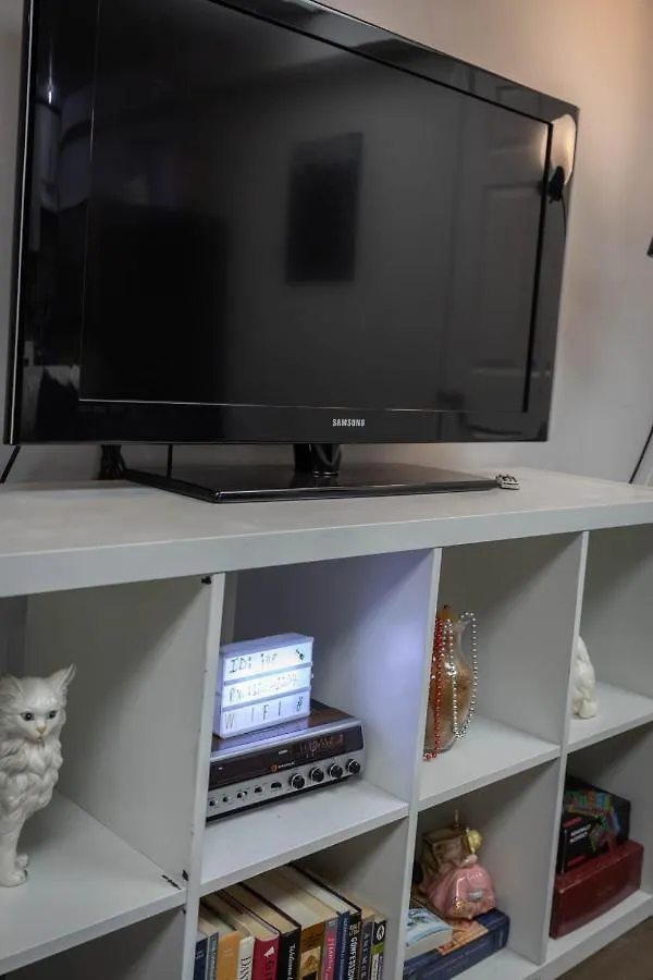 Apartment Cute 2-Bedroom Caverna Toronto Canada