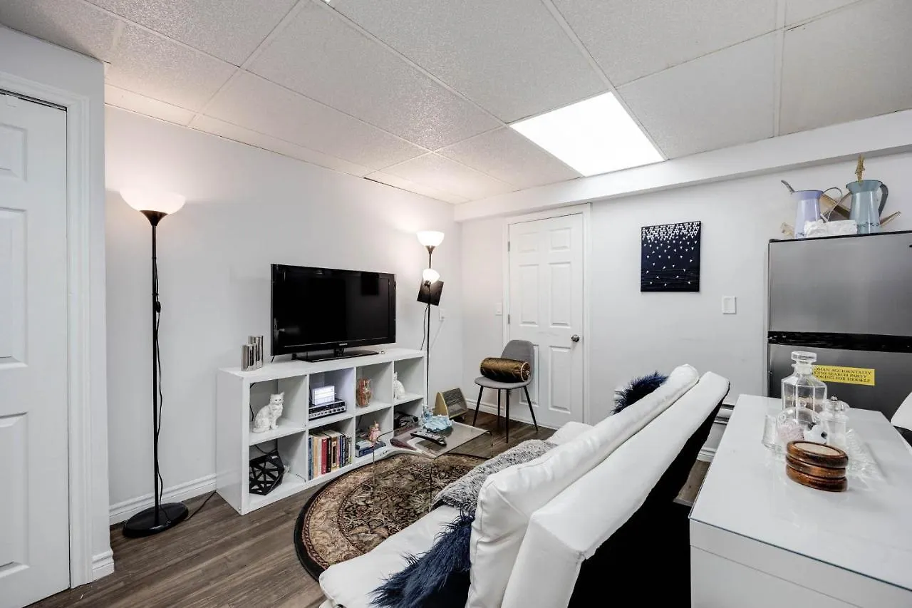Cute 2-Bedroom Caverna Toronto 0*,  Canada