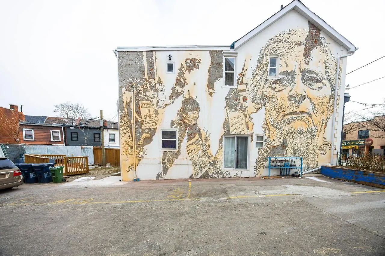 Cute 2-Bedroom Caverna Toronto