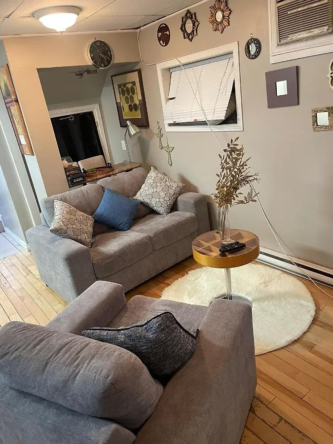 Cute 2-Bedroom Caverna Toronto Apartment