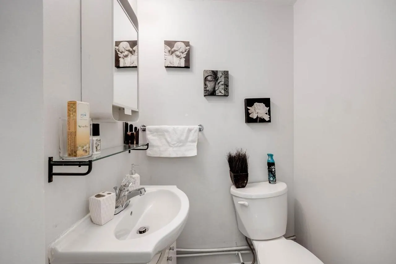 Apartment Cute 2-Bedroom Caverna Toronto